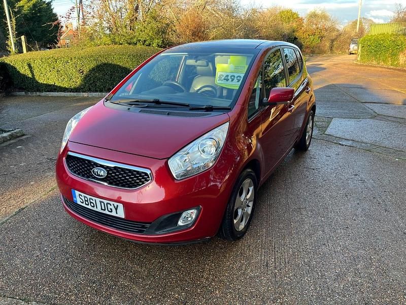 Used Kia Venga 123 HP (90 kW) 2012 Red Hatchback