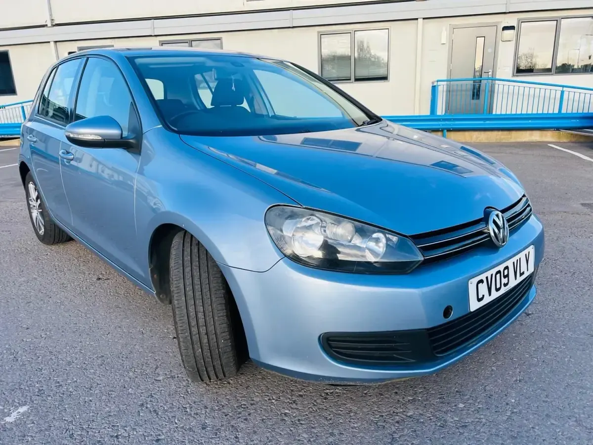 Begagnad VW Golf VI SE 2009 Blå Halvkombi