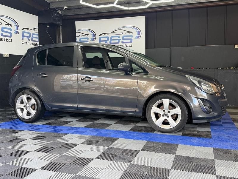 Used Vauxhall Corsa 100 HP (73 kW) 2015 Grey Hatchback
