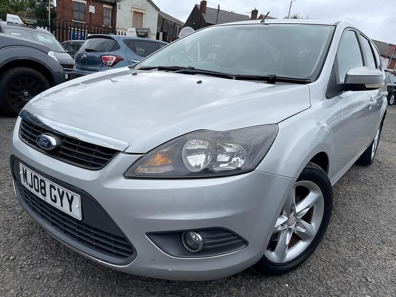 Silver Used 2008 Ford Focus Zetec Estate | £1,995 (Fair price) - Image 1/4