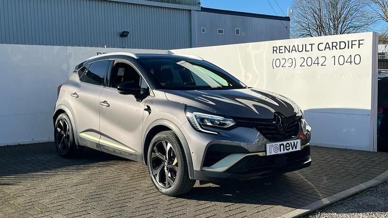 Metallic oyster grey Used 2023 Renault Captur Bose Edition SUV | £19,014 (Fair price) - Image 1/1