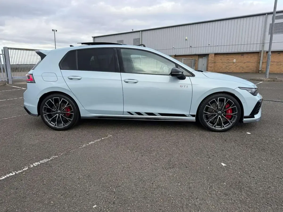Used VW Golf VIII GTI Clubsport 300 HP (220 kW) 2025 Blue Hatchback