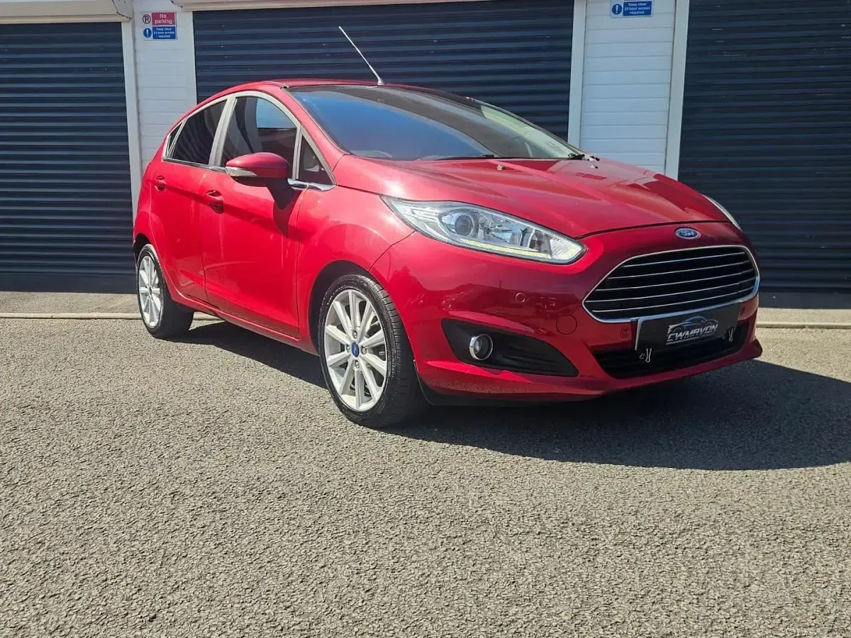 Used Ford Fiesta Titanium 2015 Red Hatchback
