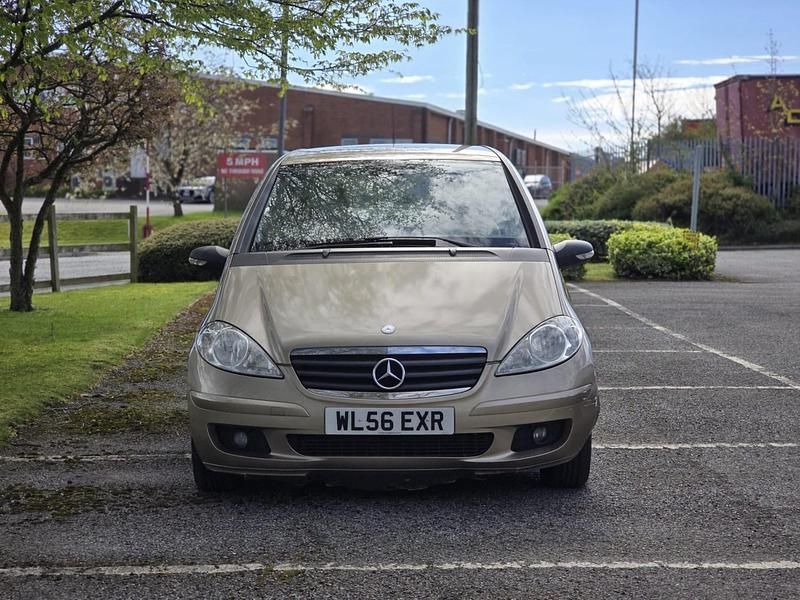 Used Mercedes A160 Classic 82 HP (60 kW) 2006 Gold Hatchback