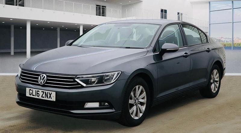 Used VW Passat S 120 HP (88 kW) 2016 Grey Sedan