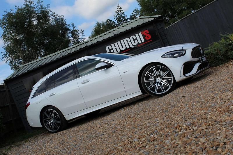 White Used 2023 Mercedes C43 AMG Premium Plus Estate | £47,990 (Fair price) - Image 1/4