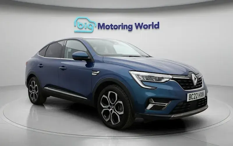 Used Renault Arkana Version S 145 HP (106 kW) 2022 Blue SUV