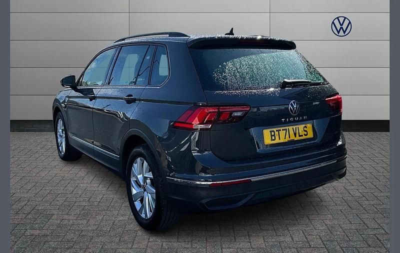 Used VW Tiguan Life 150 HP (110 kW) 2022 Grey SUV