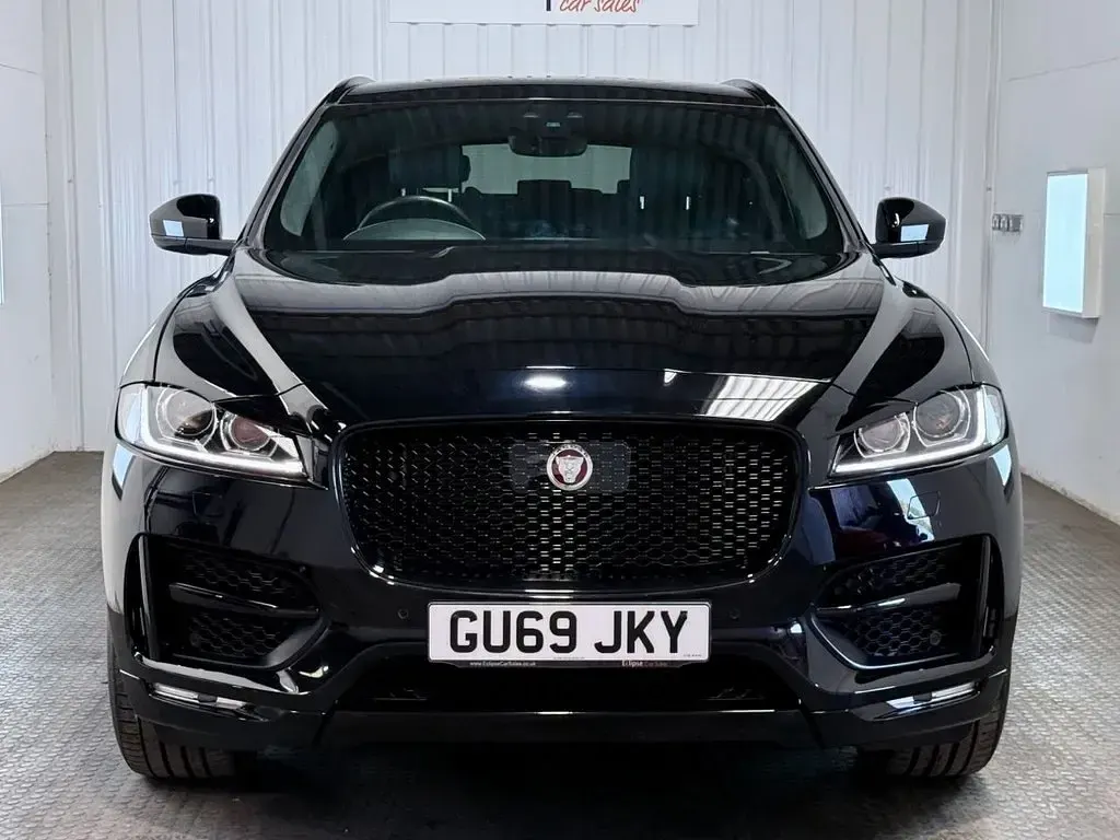 Used Jaguar F-Pace R-Sport 180 HP (132 kW) 2019 Black SUV