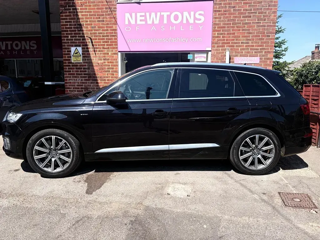 Used Audi Q7 Advanced 373 HP (274 kW) 2018 Black SUV