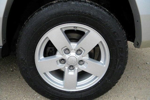 Used Jeep Commander 215 HP (158 kW) 2006 SUV