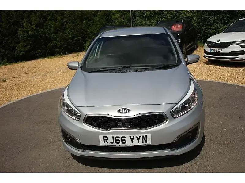 Used Kia Ceed 136 HP (100 kW) 2017 Silver Hatchback