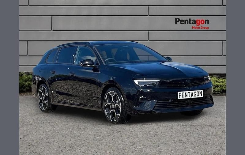 New Vauxhall Astra Ultimate 128 HP (94 kW) 2026 Black Estate
