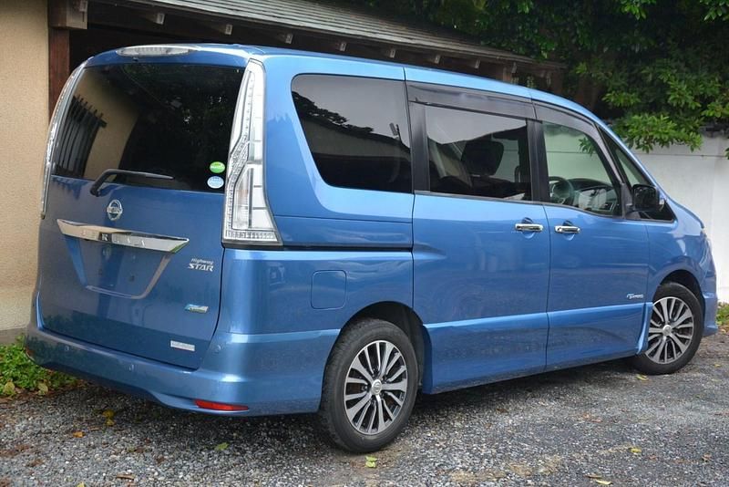 Usado Nissan Serena 360º 2015 Azul