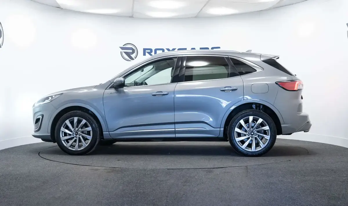 Used Ford Kuga Vignale 190 HP (139 kW) 2023 Silver SUV