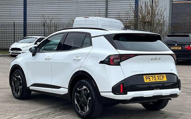 Used Kia Sportage GT-Line 150 HP (110 kW) 2025 White SUV