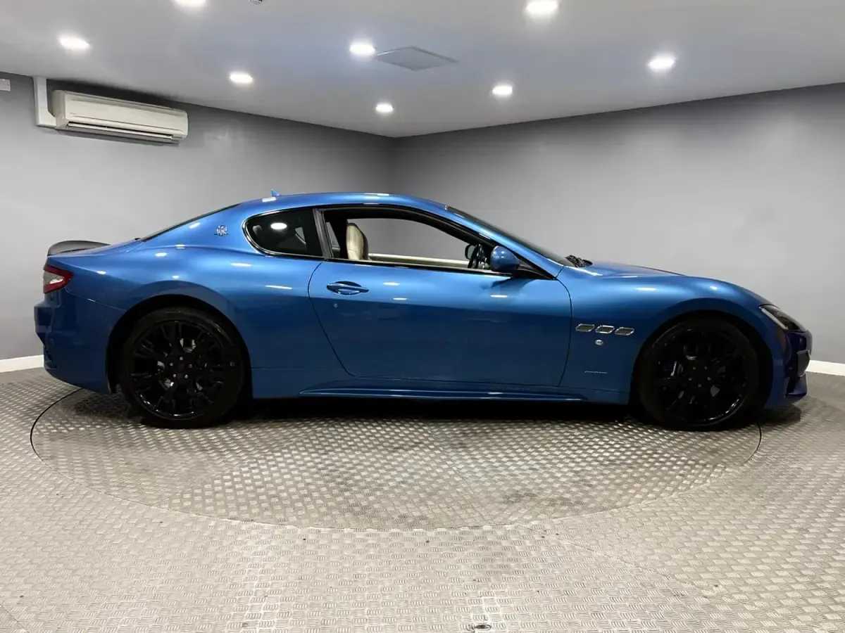 Used Maserati Granturismo 460 HP (338 kW) 2017 Blue Coupe