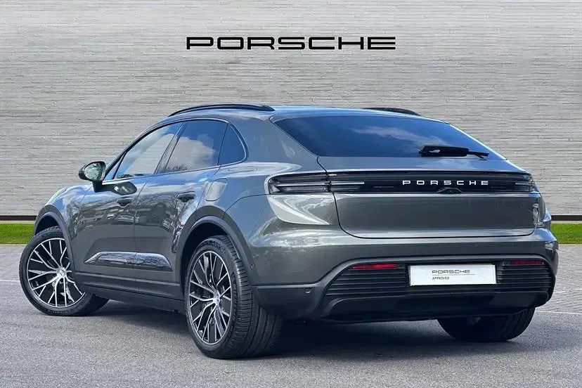 Used Porsche Macan 264 kW (360 HP) 2026 Aventurine green SUV