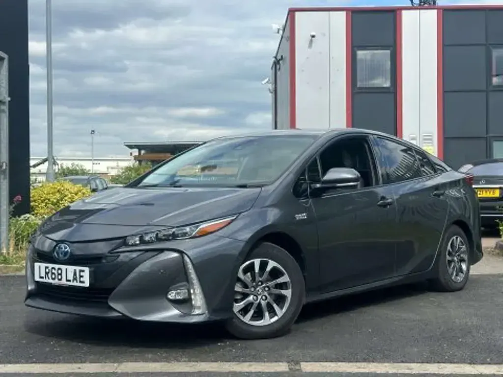 Used Toyota Prius 122 HP (89 kW) 2018 Grey Hatchback