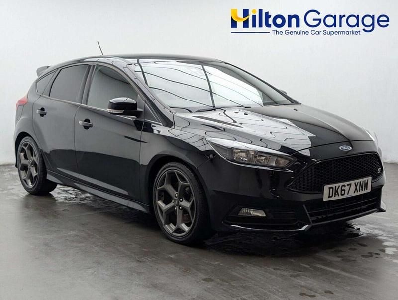 Used Ford Focus ST 185 HP (136 kW) 2016 Black Hatchback