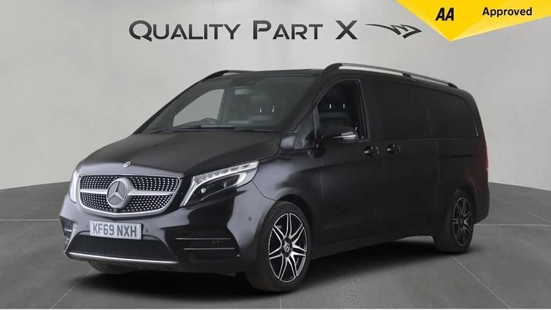 Used Mercedes V300 AMG line 239 HP (175 kW) 2019 Black MPV