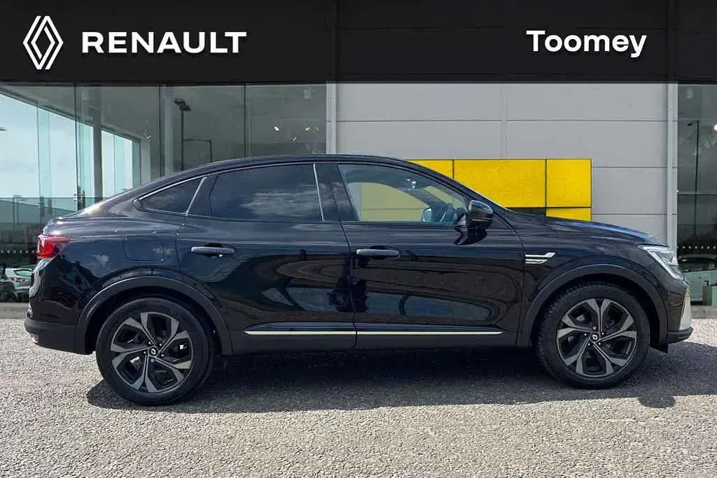 Used Renault Arkana Engineered 140 HP (102 kW) 2023 Black SUV