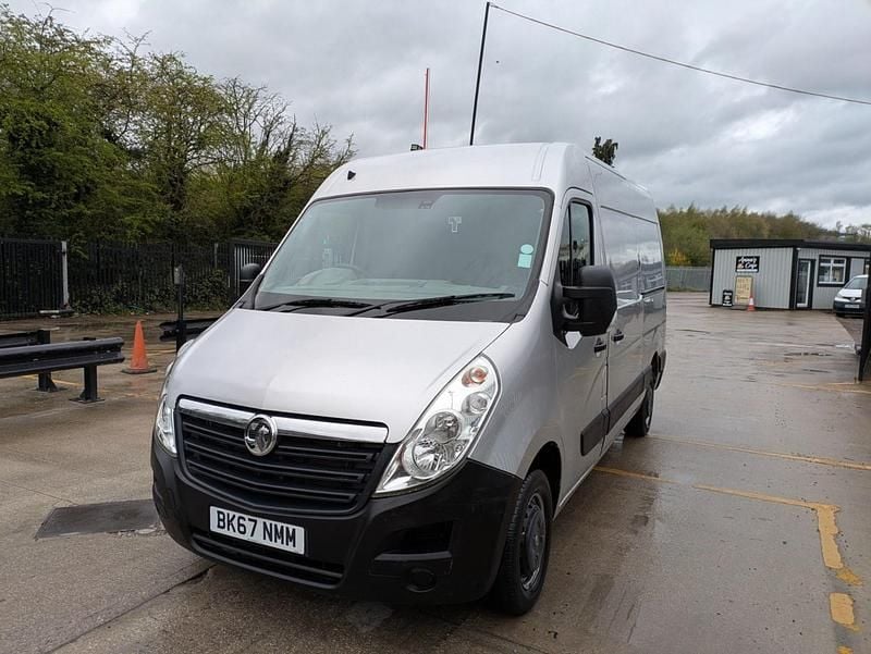 Used Vauxhall Movano 110 HP (80 kW) 2017 Silver MPV
