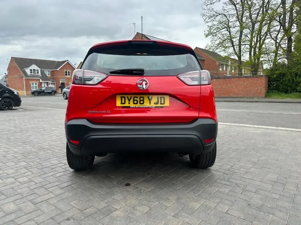 Second-hand Vauxhall Crossland X 81 CP (59 kW) 2018 Roșu SUV