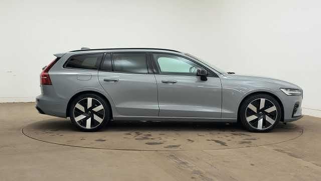Used Volvo V60 Plus 345 HP (253 kW) 2025 Grey Estate
