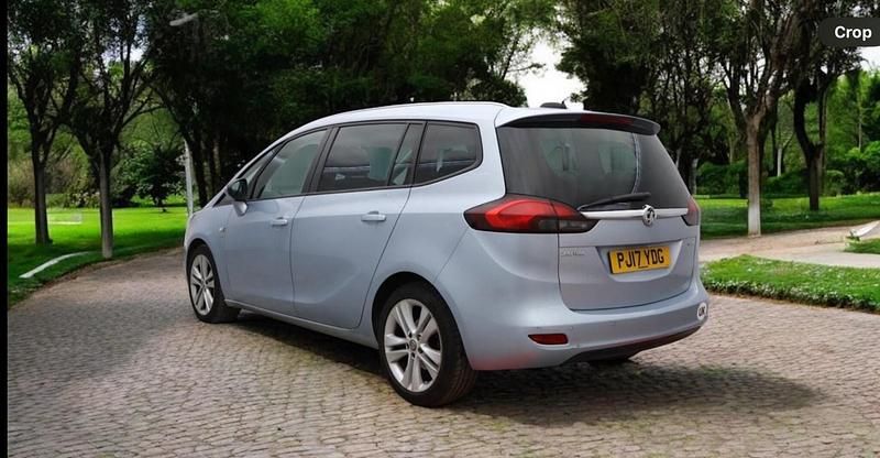 Used Vauxhall Zafira Tourer SRi 140 HP (102 kW) 2017 Silver MPV