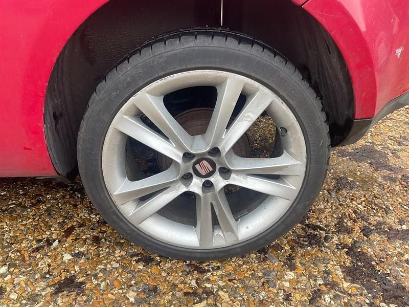 Used Seat Ibiza Sport 2009 Red Hatchback