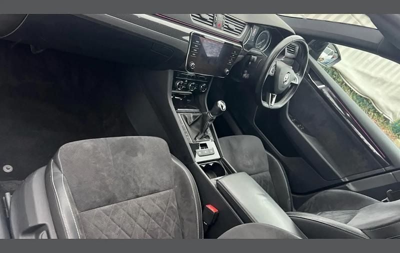 Used Skoda Superb SportLine 147 HP (108 kW) 2019 Black Estate