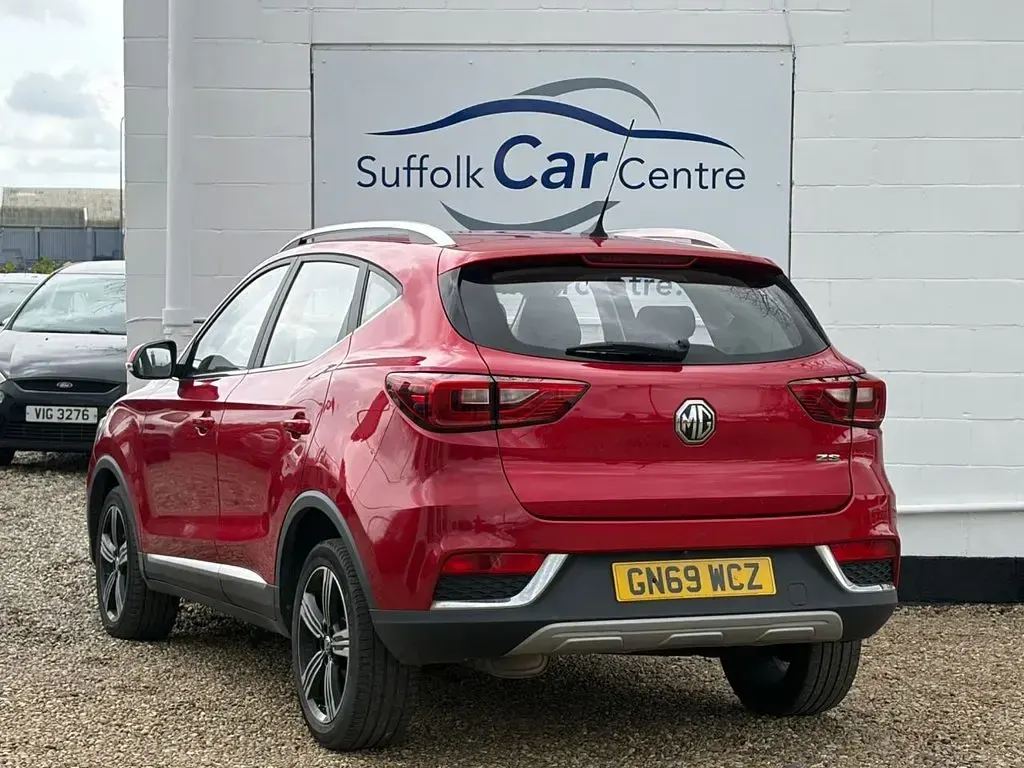 Used MG ZS Exclusive 106 HP (77 kW) 2019 Red SUV