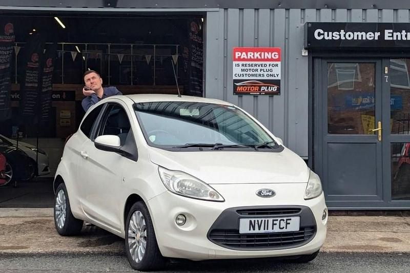 White Used 2011 Ford Ka Zetec Hatchback | £2,490 (Fair price) - Image 1/1