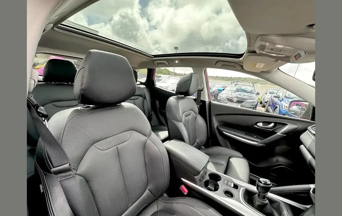 Used Renault Kadjar GT-Line 140 HP (102 kW) 2019 Red  SUV