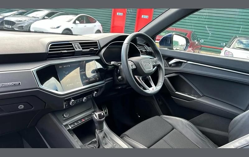 Used Audi Q3 S-Line 190 HP (139 kW) 2023 Blue SUV