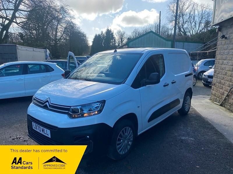 Used Citroën Berlingo 2020 White MPV
