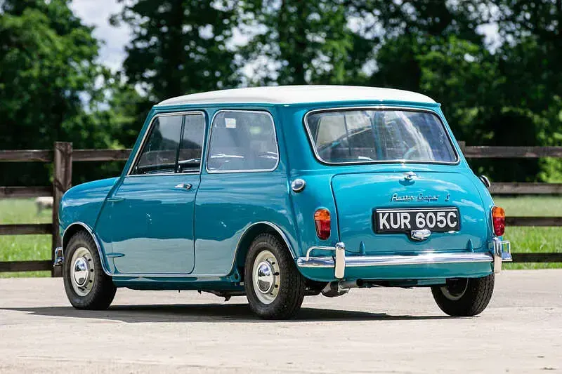 Used Austin Mini 65 HP (47 kW) 1965 Blue/white
