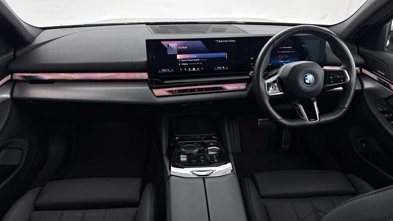 Used BMW i5 M Sport 246 kW (335 HP) 2025 Black