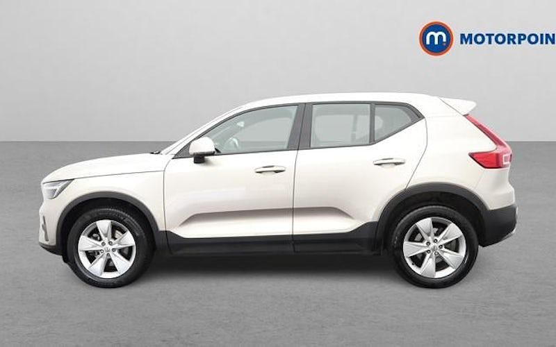 Used Volvo XC40 Core 163 HP (119 kW) 2026 SUV
