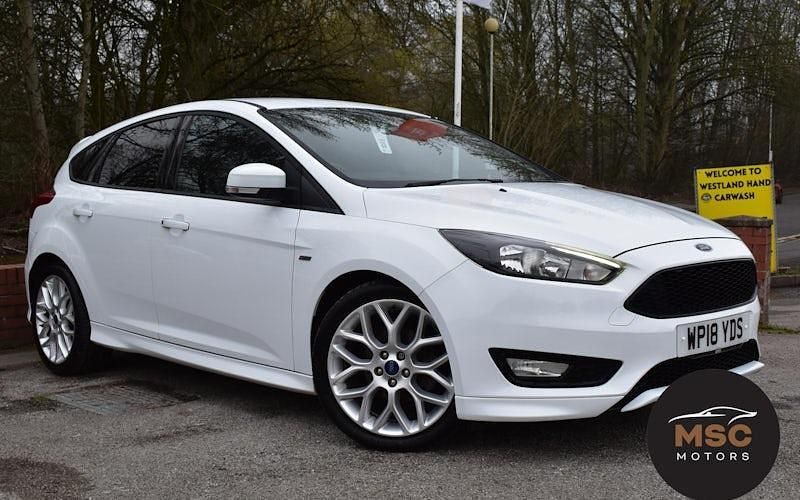 Used Ford Focus ST-Line 140 HP (102 kW) 2017 White Hatchback