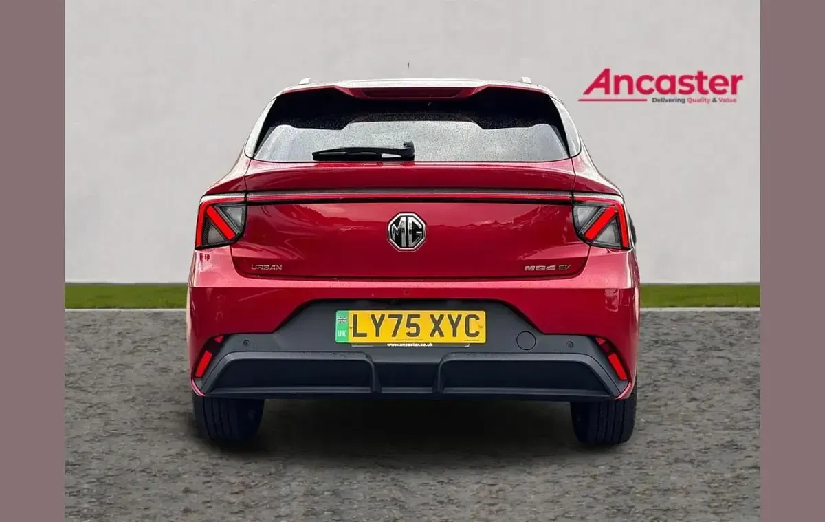 Usado MG MG4 EV 319 kW (435 HP) 2026 Vermelho Citadino