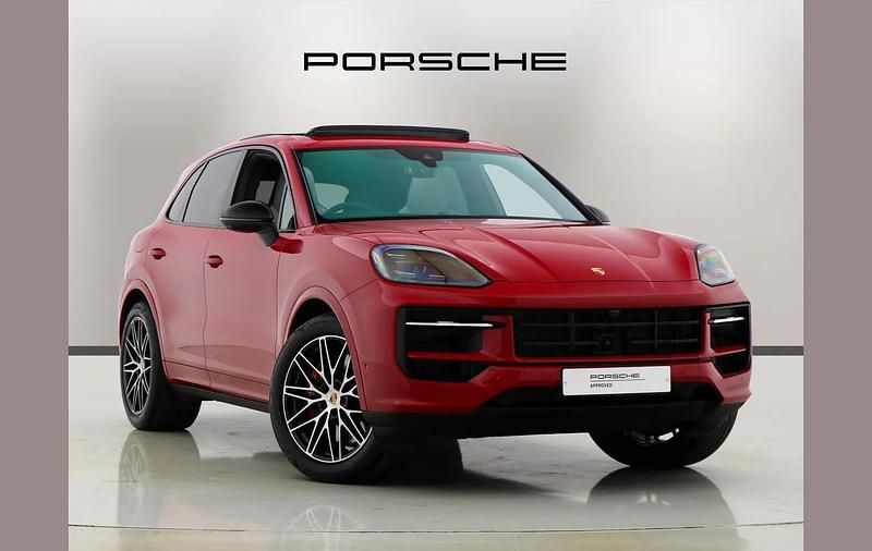 Used Porsche Cayenne S 468 HP (344 kW) 2024 Red SUV