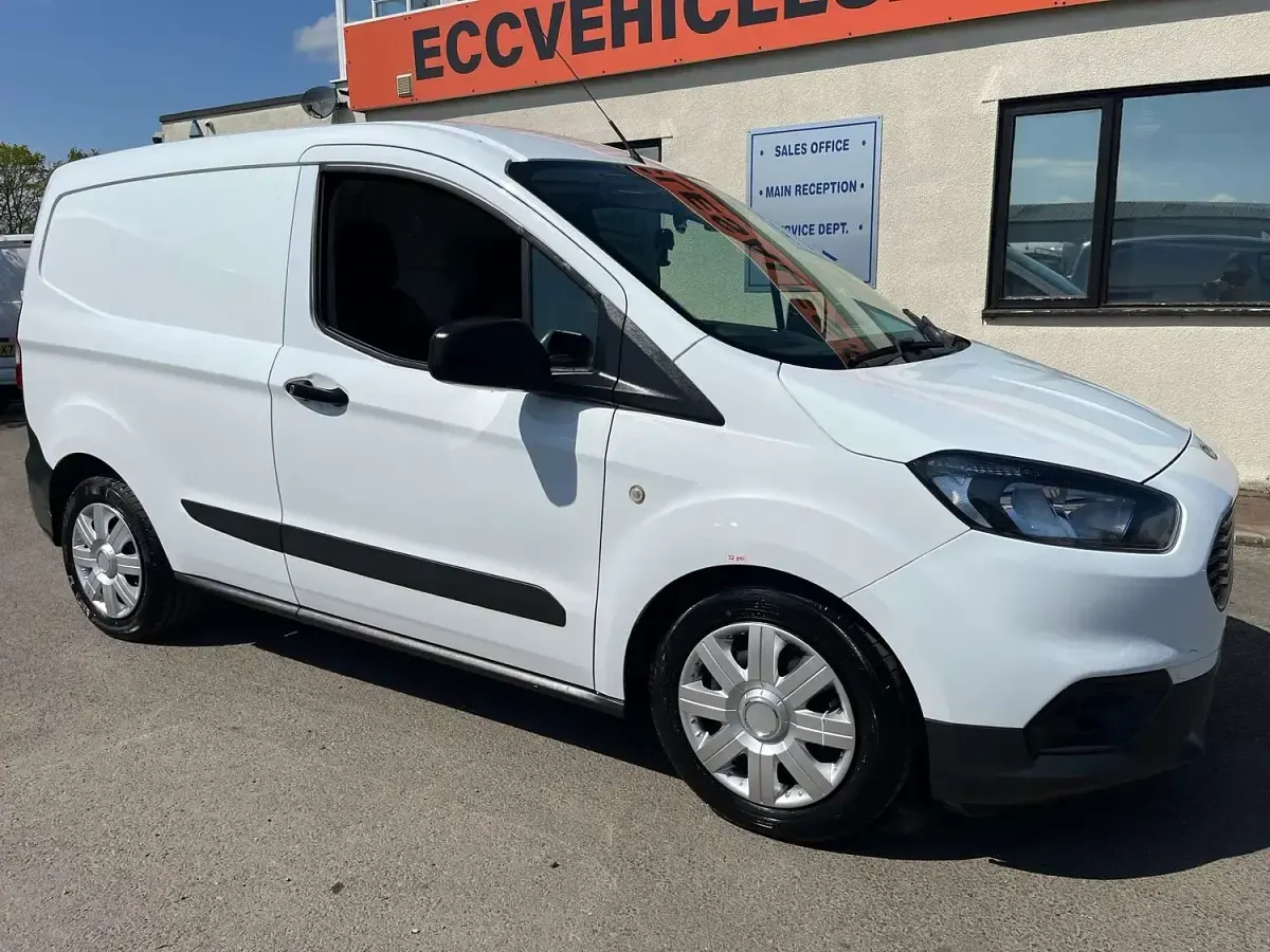 Used Ford Transit Trend 100 HP (73 kW) 2020 White Van