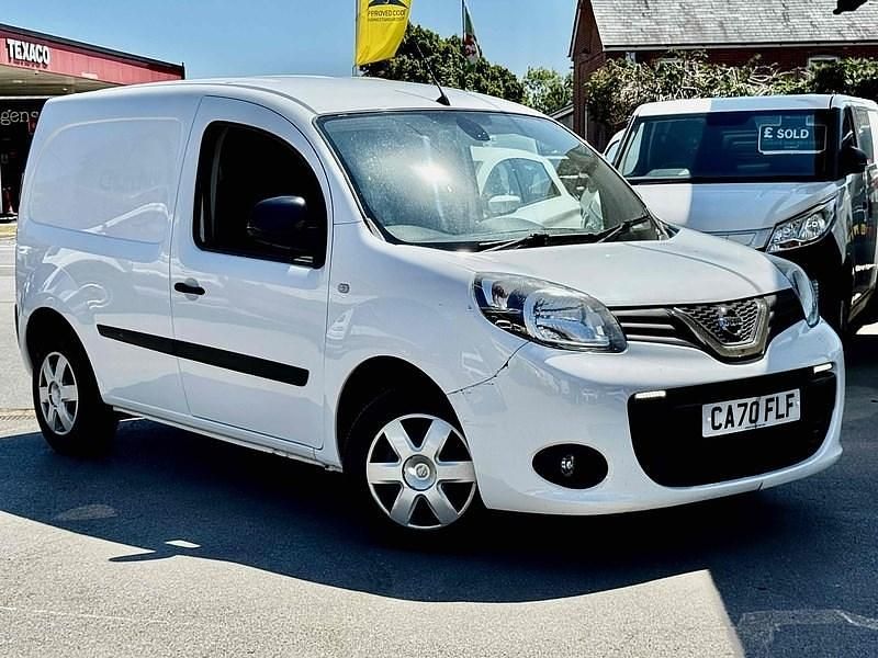 White Used 2020 Nissan NV250 Tekna Van | £6,595 (A bit pricey) - Image 1/3