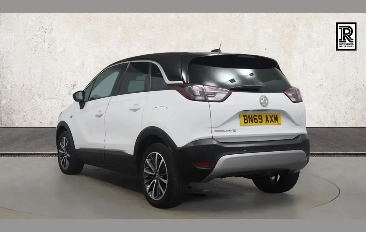 Used Vauxhall Crossland X Elite 131 HP (96 kW) 2019 White SUV