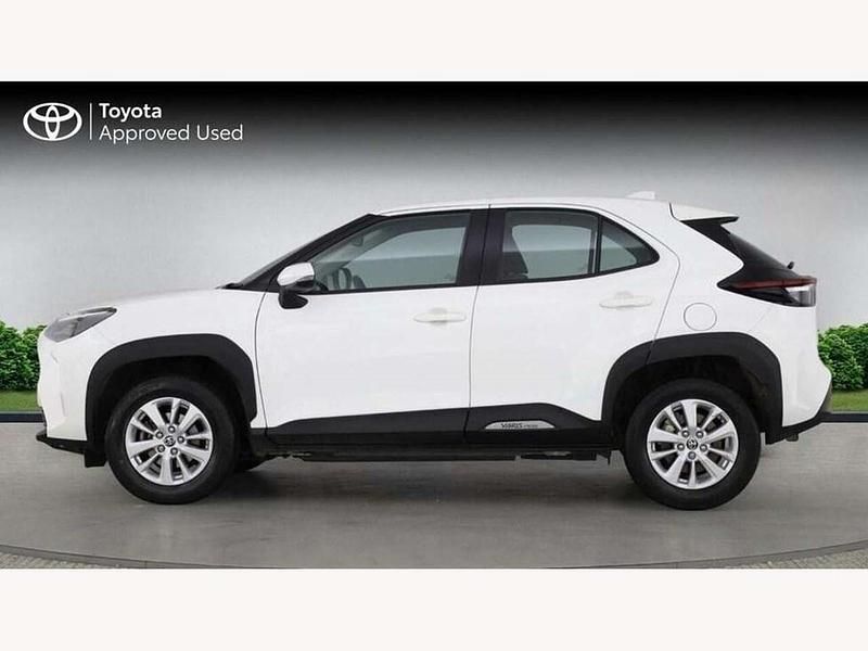 Used Toyota Yaris Cross 113 HP (83 kW) 2022 White SUV
