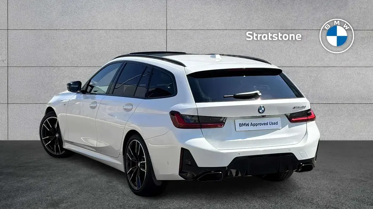 Used BMW M340 Comfort Edition 335 HP (246 kW) 2024 White Estate