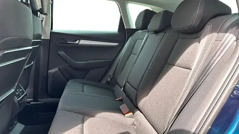Second-hand Skoda Karoq SE Drive 2023 Albastru SUV