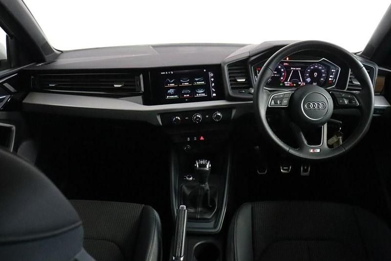 Used Audi A1 Sportback S-Line 95 HP (69 kW) 2021 White Hatchback